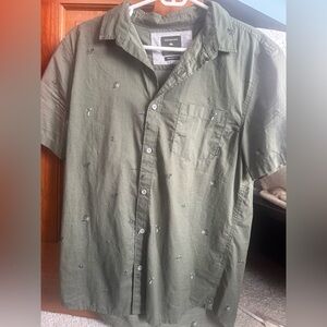 Quiksilver Olive Green Casual Button Down Shirt